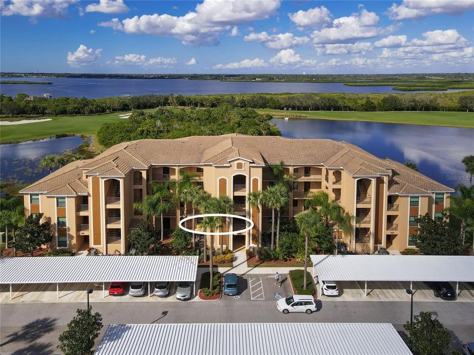 Recently Sold: $325,000 (2 beds, 2 baths, 1121 Square Feet)