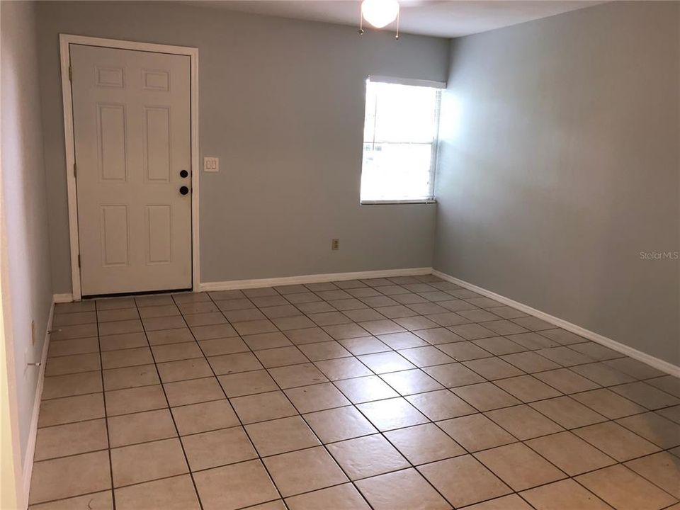 Active With Contract: $74,000 (1 beds, 1 baths, 480 Square Feet)