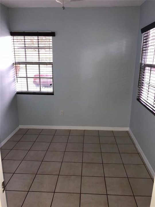 Active With Contract: $74,000 (1 beds, 1 baths, 480 Square Feet)