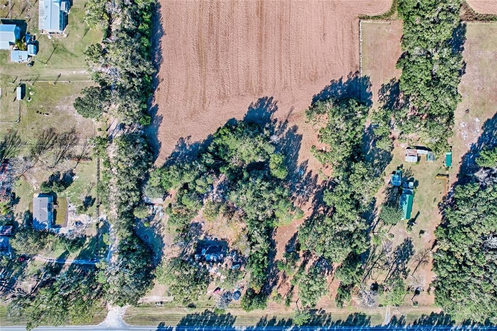 На продажу: $99,000 (5.78 acres)