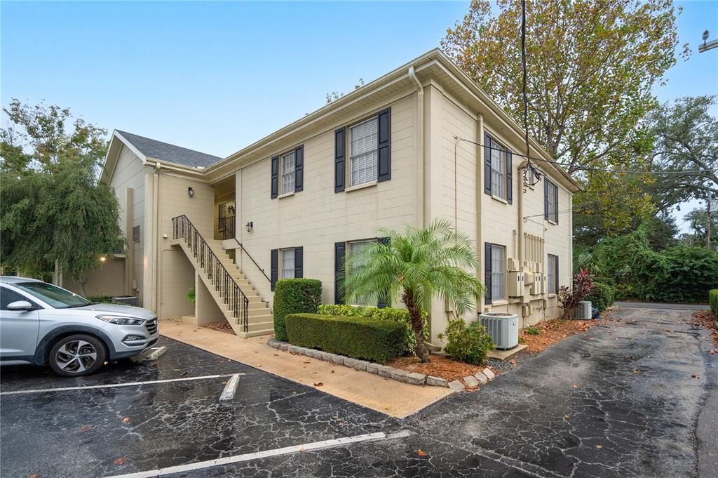 Recently Sold: $159,900 (2 beds, 1 baths, 748 Square Feet)