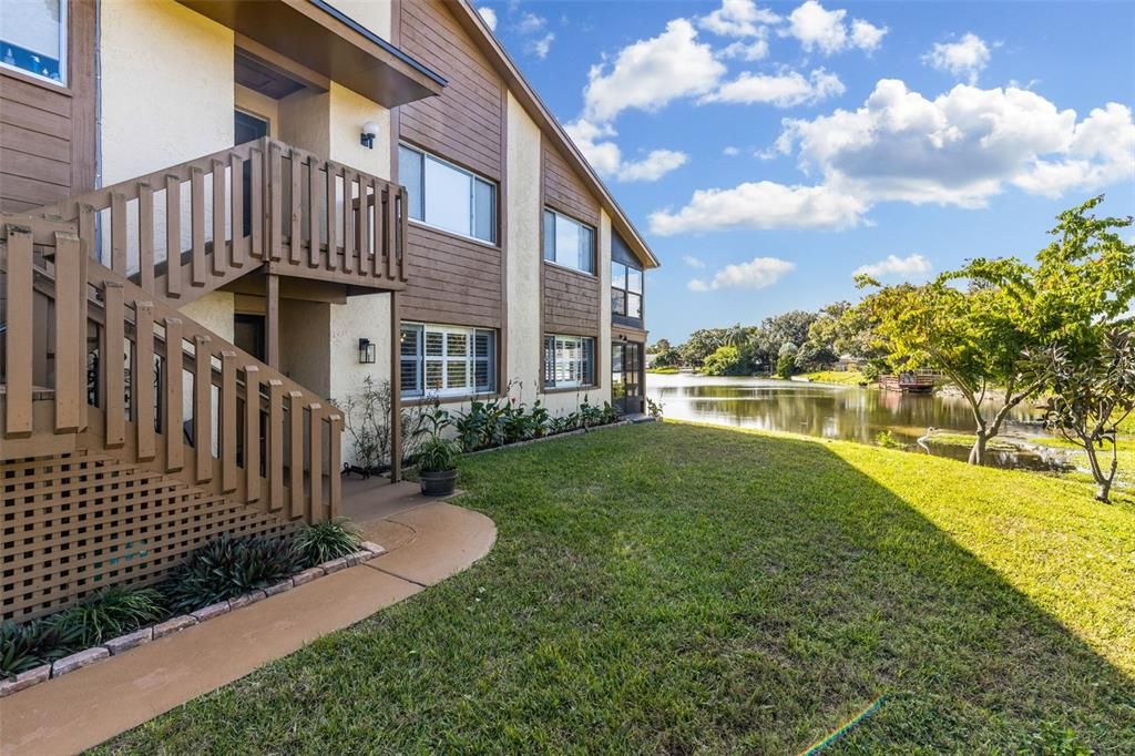 Recently Sold: $215,000 (2 beds, 2 baths, 1144 Square Feet)