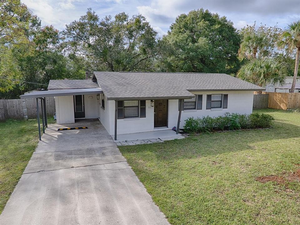 Recently Sold: $199,900 (2 beds, 1 baths, 816 Square Feet)