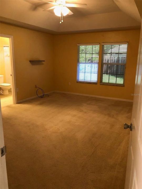 Recently Rented: $1,925 (3 beds, 2 baths, 1562 Square Feet)