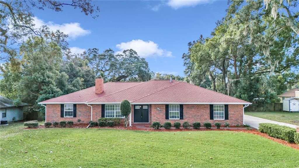 Recently Sold: $489,900 (3 beds, 3 baths, 2456 Square Feet)