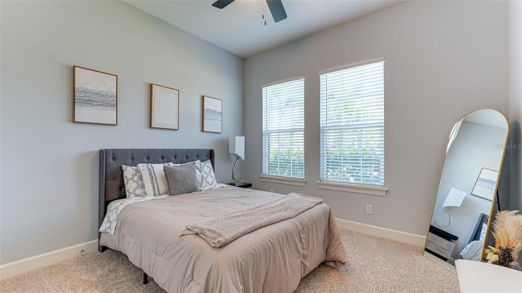 出租: $8,500 (2 贝兹, 2 浴室, 1868 平方英尺)