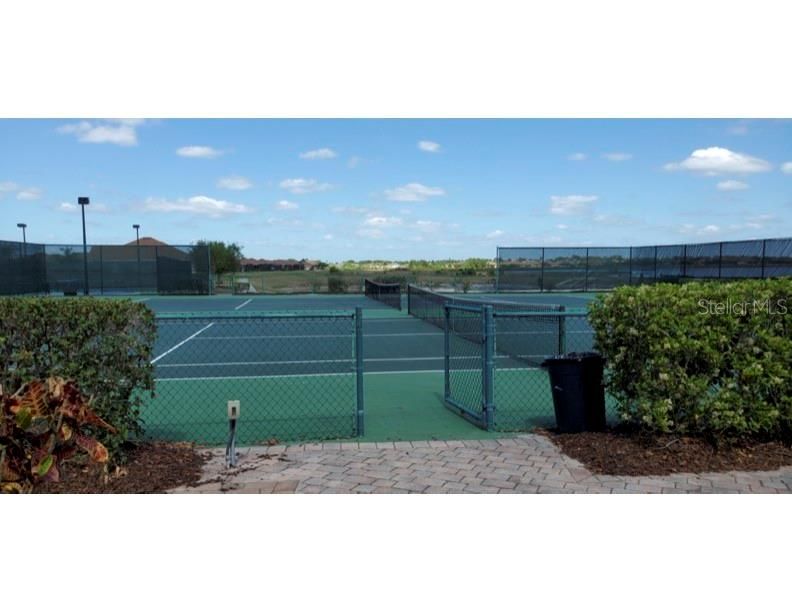 Community pickleball and tennis courts
