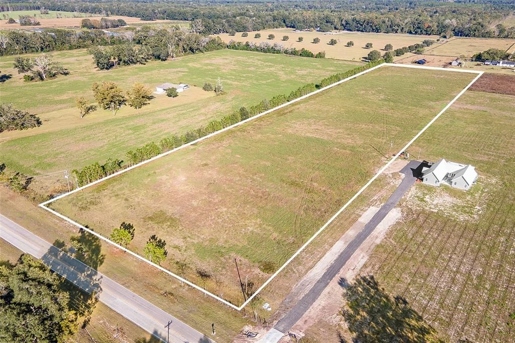 最近售出: $239,000 (9.79 acres)