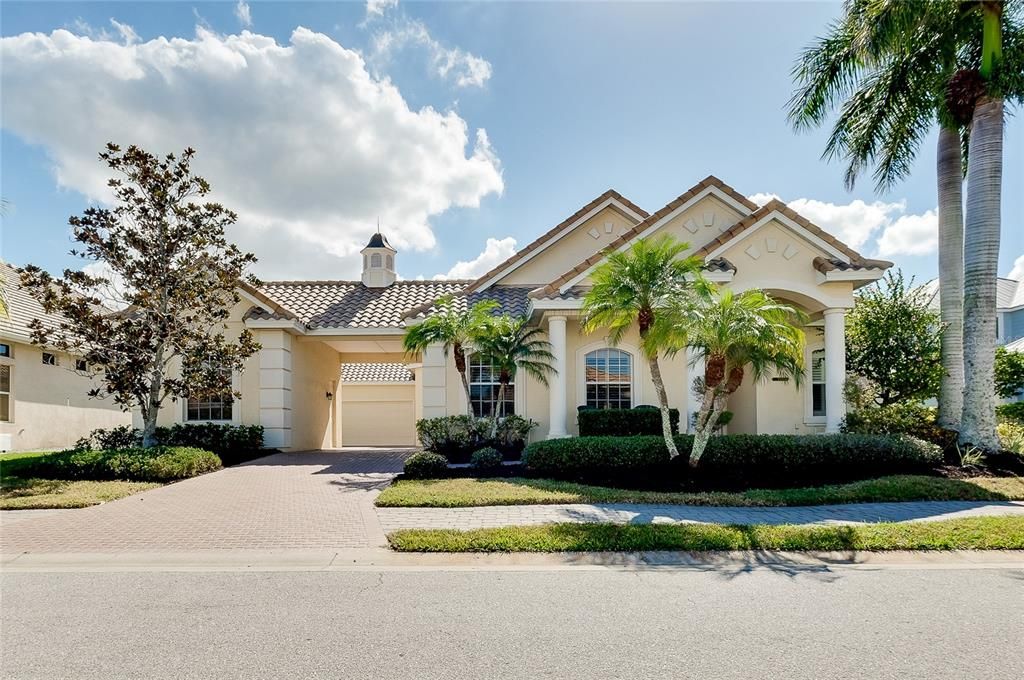 Recently Sold: $1,349,900 (4 beds, 3 baths, 3281 Square Feet)