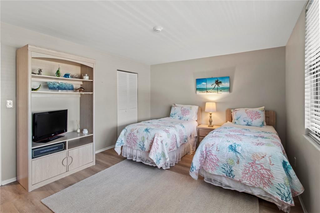 For Rent: $10,000 (2 beds, 2 baths, 1456 Square Feet)