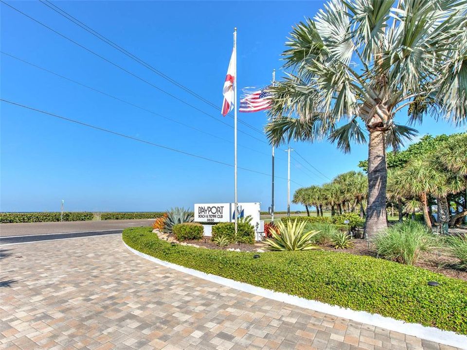 For Rent: $10,000 (2 beds, 2 baths, 1456 Square Feet)