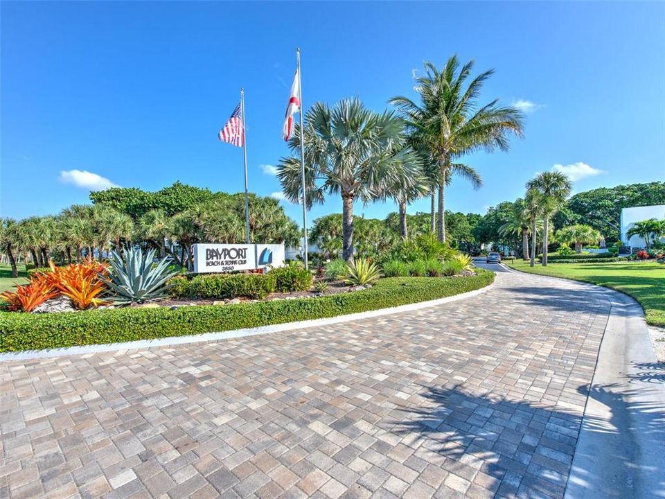 For Rent: $10,000 (2 beds, 2 baths, 1456 Square Feet)