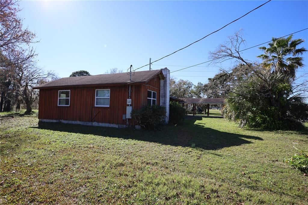 Recently Sold: $142,800 (3 beds, 2 baths, 1693 Square Feet)
