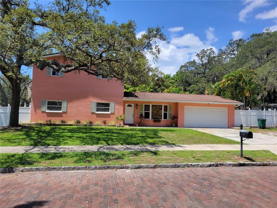 Recently Rented: $4,500 (4 beds, 4 baths, 2782 Square Feet)