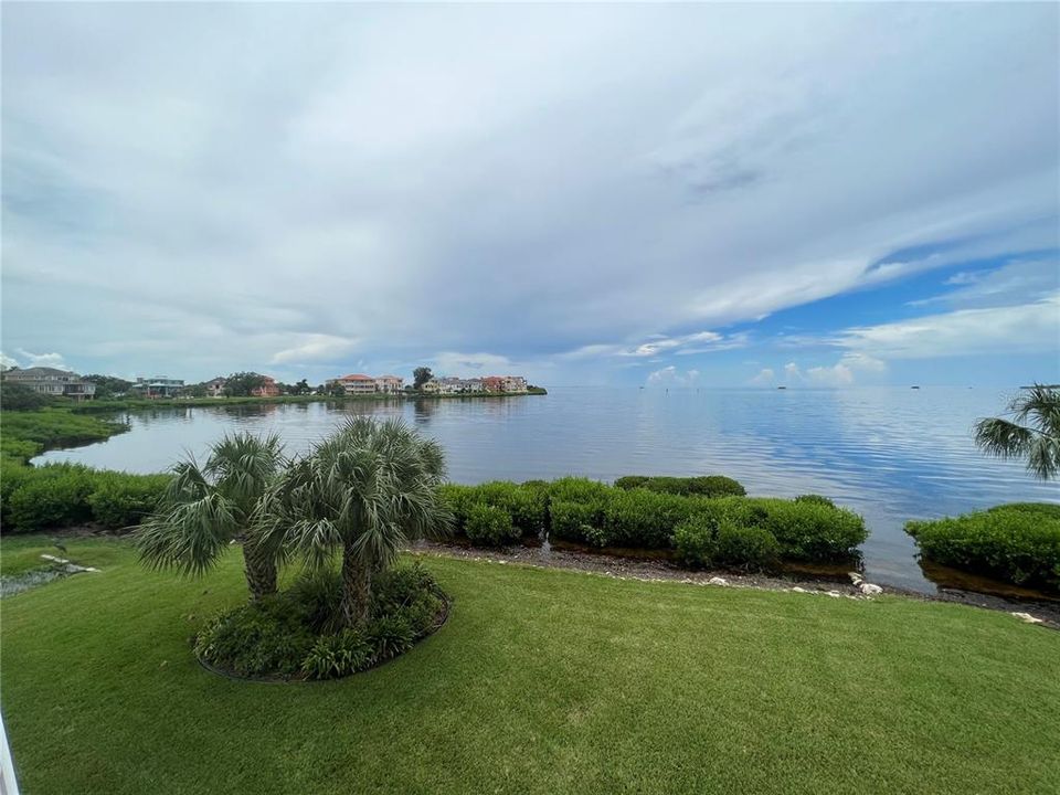 Recently Sold: $2,229,000 (3 beds, 2 baths, 3077 Square Feet)
