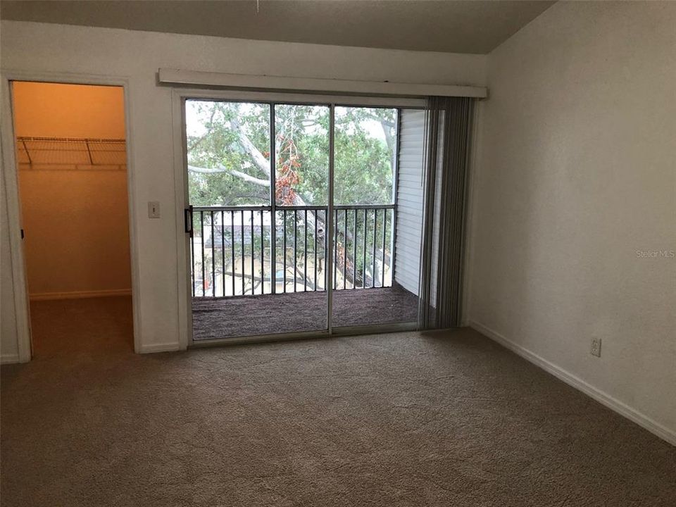 Master bedroom 1 walk in-closet