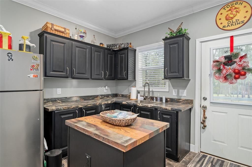 Laundry Room & Wet Bar