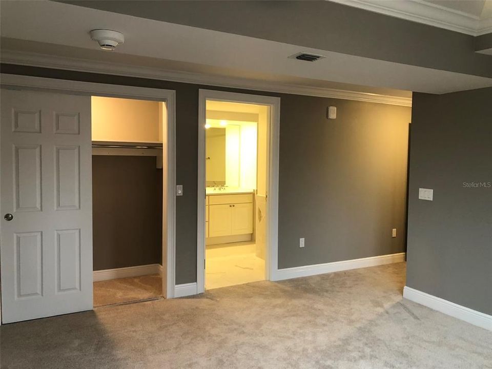 Active With Contract: $2,800 (2 beds, 2 baths, 1496 Square Feet)