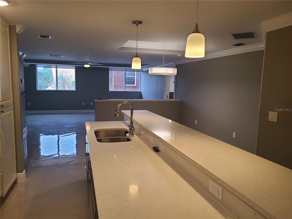 Active With Contract: $2,800 (2 beds, 2 baths, 1496 Square Feet)