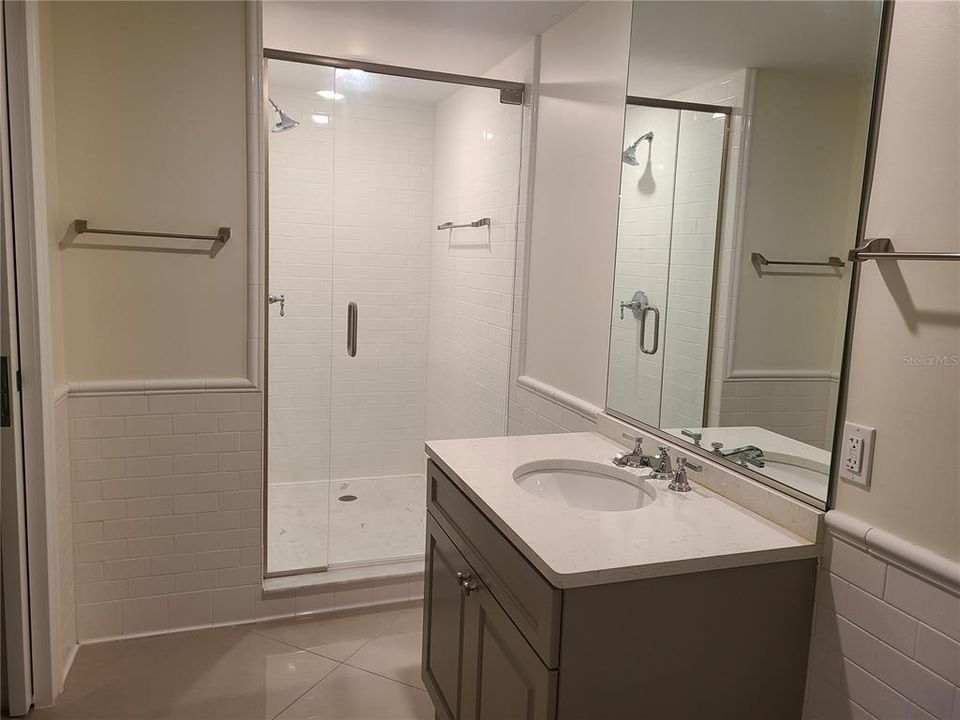 Active With Contract: $2,800 (2 beds, 2 baths, 1496 Square Feet)