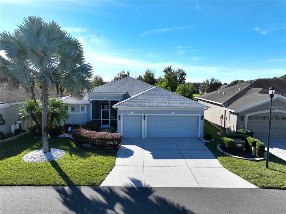 Recently Sold: $460,000 (3 beds, 2 baths, 2162 Square Feet)