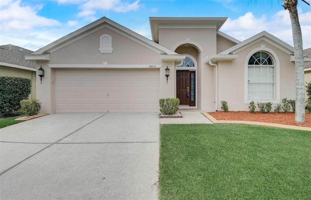 Recently Sold: $499,900 (4 beds, 2 baths, 2004 Square Feet)