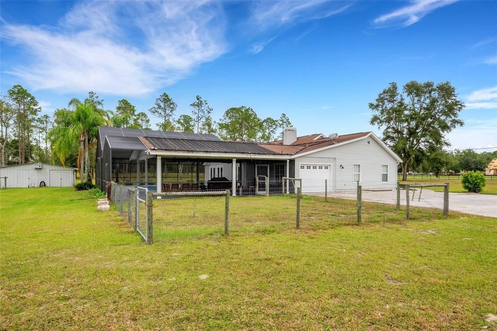 Recently Sold: $775,000 (4 beds, 2 baths, 2724 Square Feet)