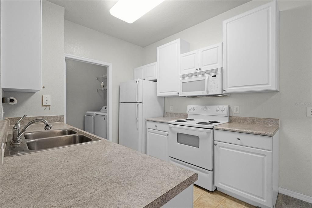 Recently Rented: $1,800 (2 beds, 2 baths, 1152 Square Feet)