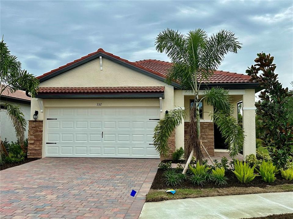 Recently Sold: $490,855 (2 beds, 2 baths, 1614 Square Feet)