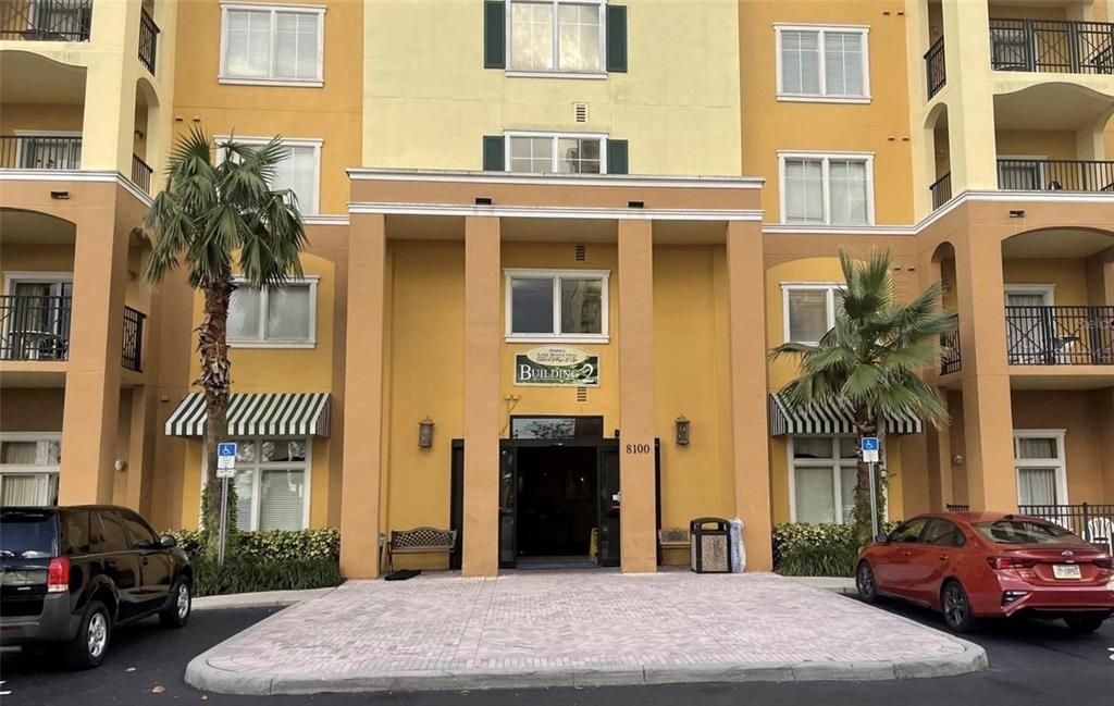 For Sale: $170,000 (2 beds, 2 baths, 1060 Square Feet)