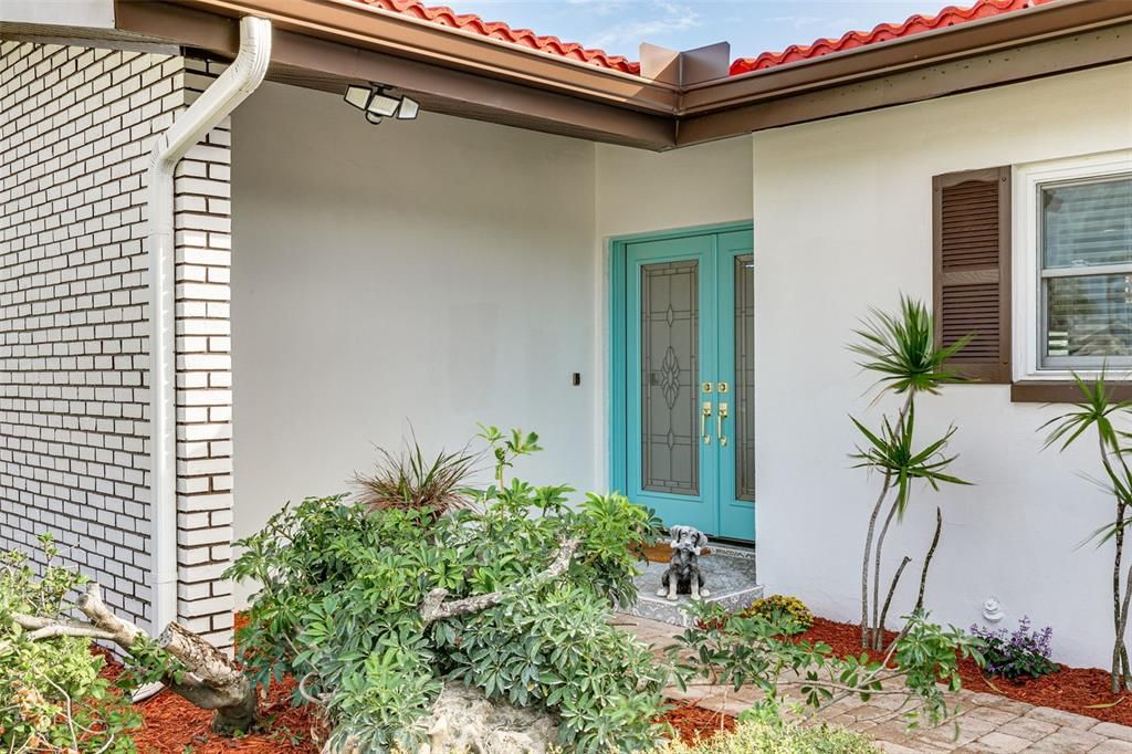 For Sale: $997,500 (3 beds, 2 baths, 1994 Square Feet)
