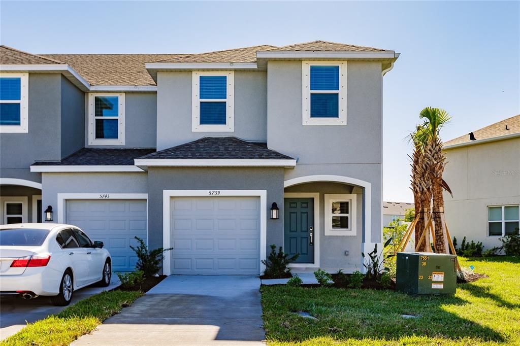 Recently Rented: $2,500 (3 beds, 2 baths, 1553 Square Feet)