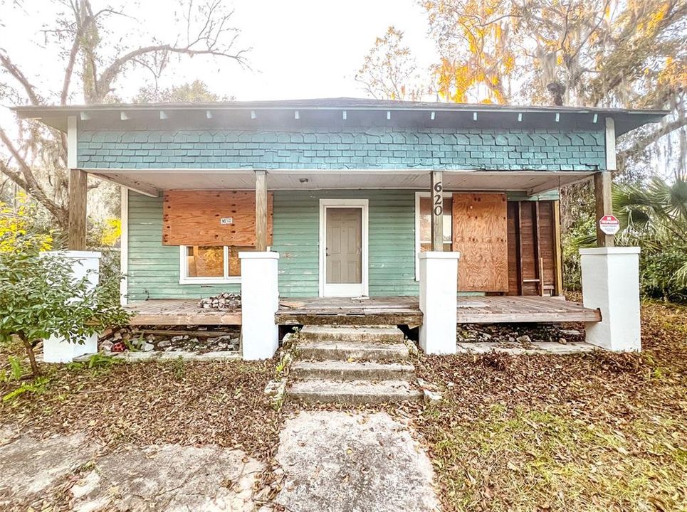 Vendido Recientemente: $85,000 (5 camas, 1 baños, 1590 Pies cuadrados)