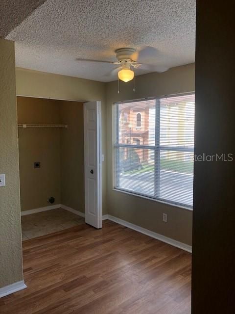 Sunroom & Laundry