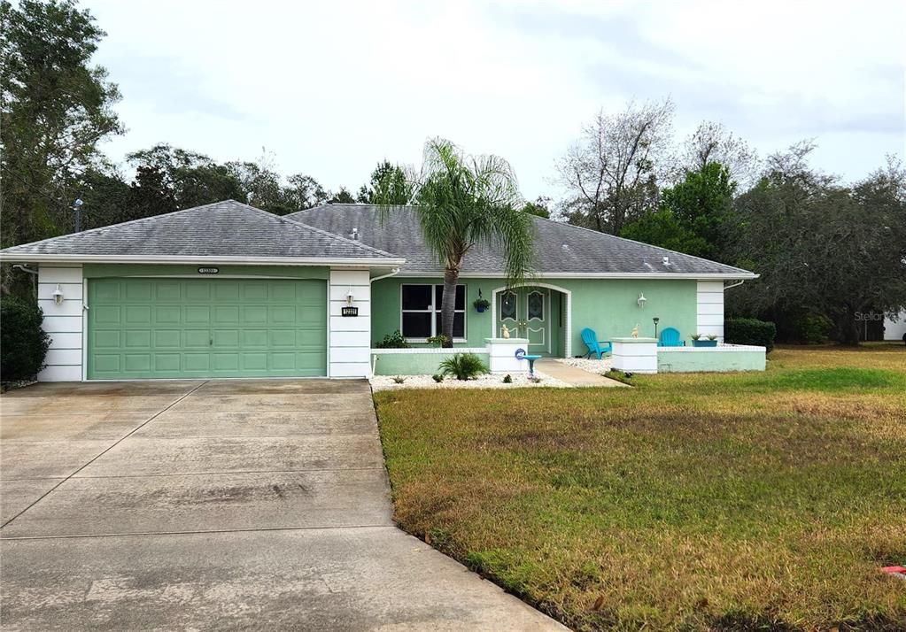 Recently Sold: $349,900 (2 beds, 2 baths, 1609 Square Feet)