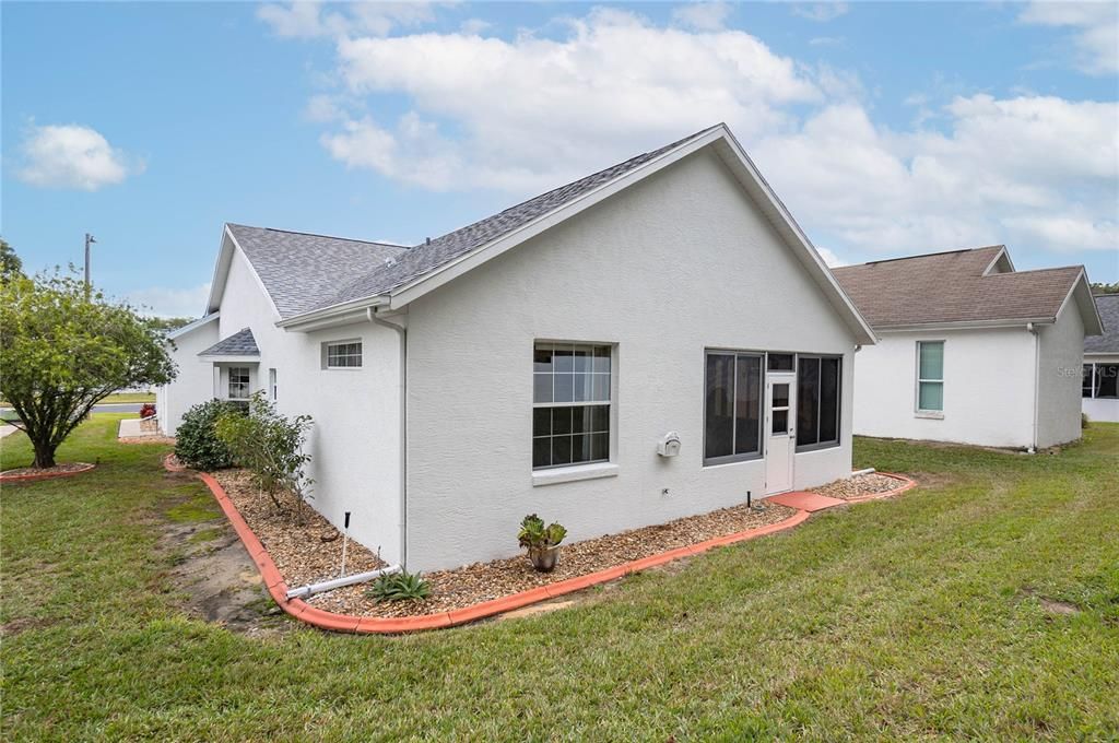 Active With Contract: $309,900 (2 beds, 2 baths, 1579 Square Feet)