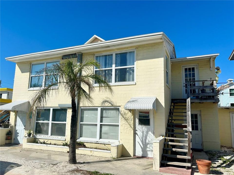 Recently Rented: $1,495 (1 beds, 1 baths, 480 Square Feet)