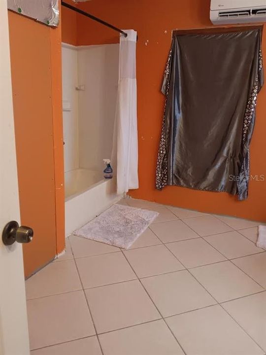 Vendido Recientemente: $249,900 (3 camas, 1 baños, 1792 Pies cuadrados)