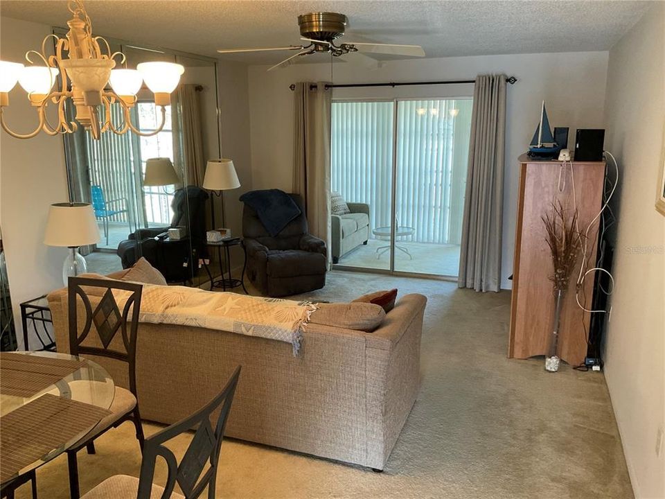 Active With Contract: $79,500 (1 beds, 1 baths, 725 Square Feet)
