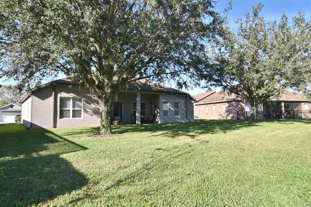 Recently Rented: $3,225 (3 beds, 2 baths, 2385 Square Feet)