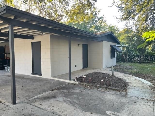 Recently Sold: $176,000 (3 beds, 1 baths, 865 Square Feet)