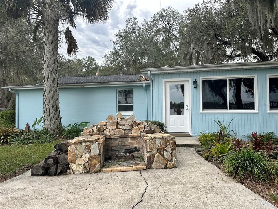 For Sale: $449,000 (3 beds, 2 baths, 2296 Square Feet)