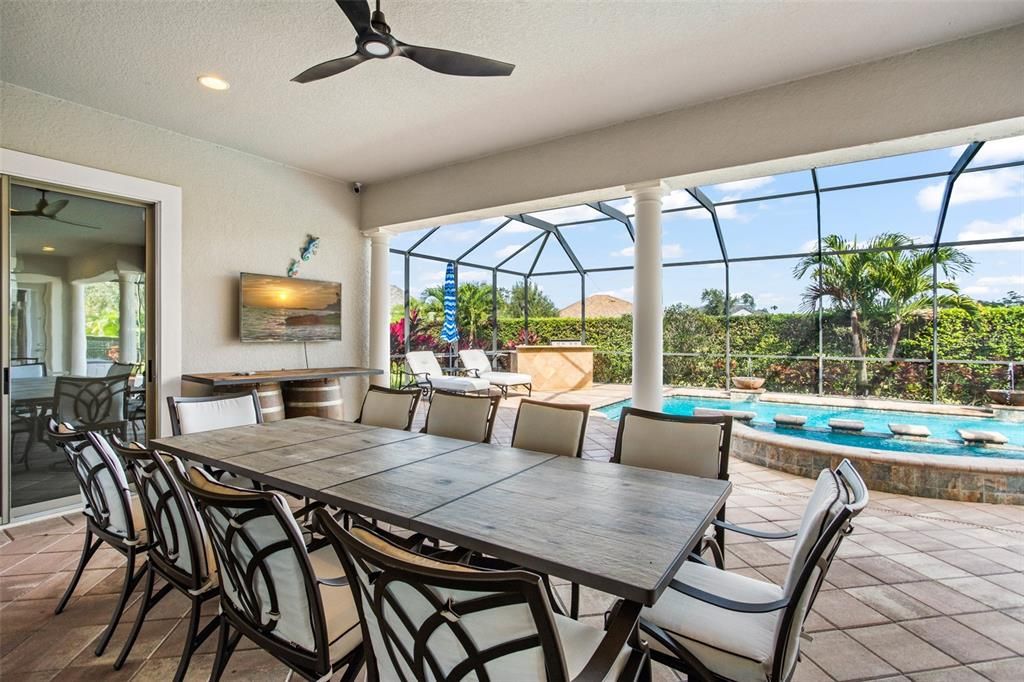 Recently Sold: $1,485,000 (4 beds, 3 baths, 3326 Square Feet)