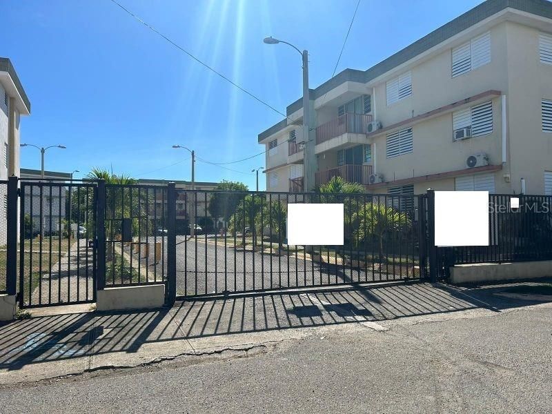 Recently Sold: $69,000 (3 beds, 1 baths, 849 Square Feet)