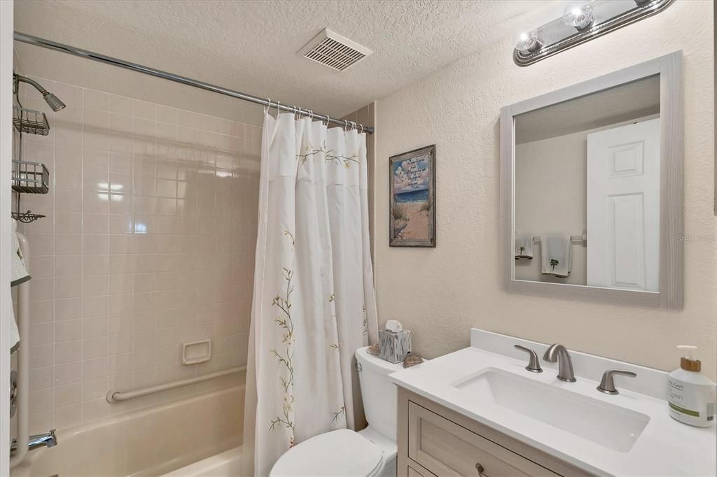 Full guest bathroom