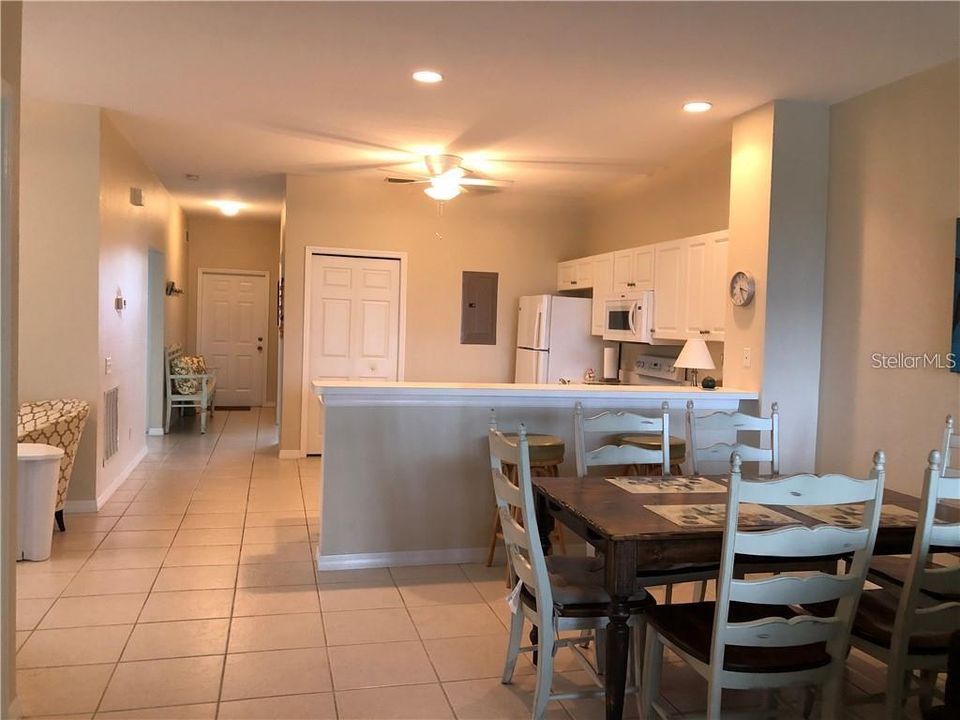 For Rent: $3,500 (3 beds, 2 baths, 1556 Square Feet)