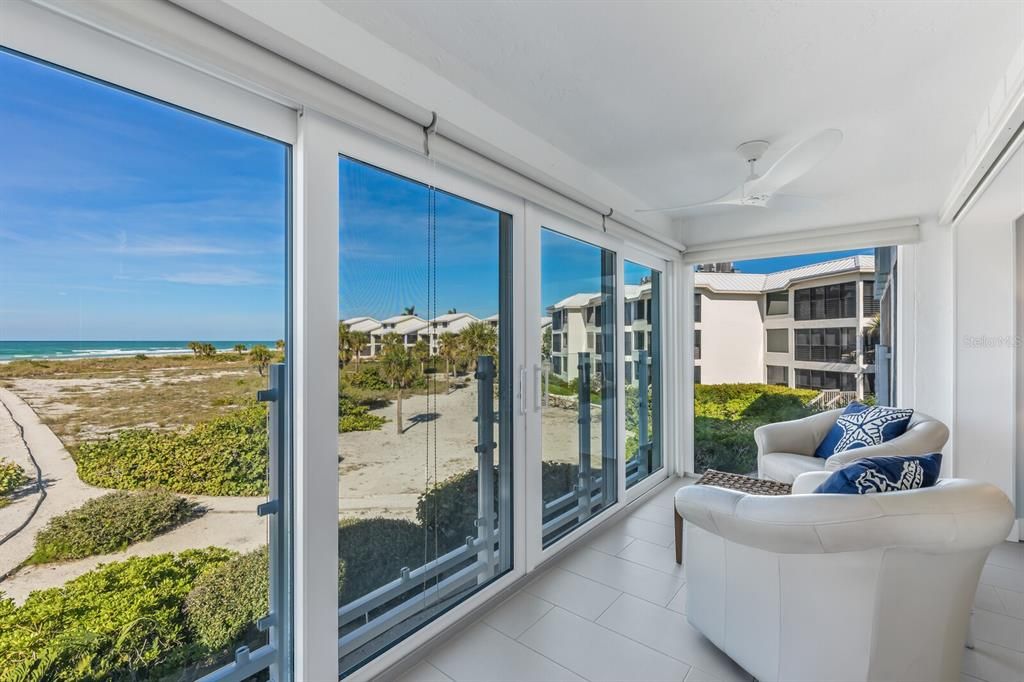 Active With Contract: $1,479,000 (1 beds, 2 baths, 900 Square Feet)