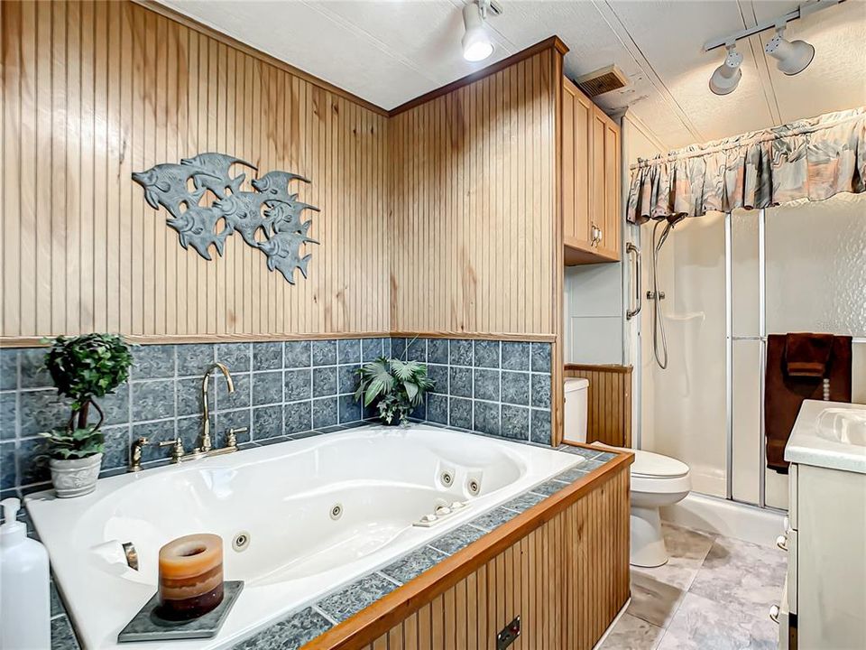 待售: $150,000 (2 贝兹, 2 浴室, 1056 平方英尺)
