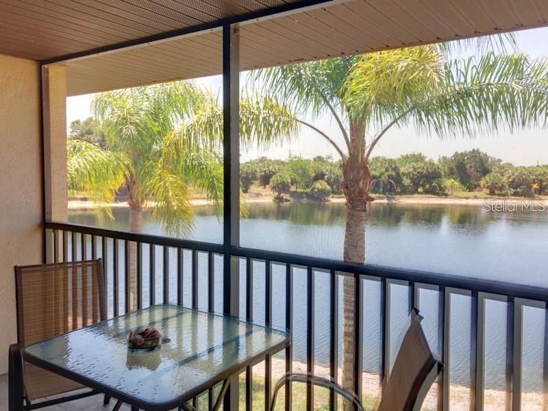 В аренду: $3,000 (2 спален, 2 ванн, 892 Квадратных фут)