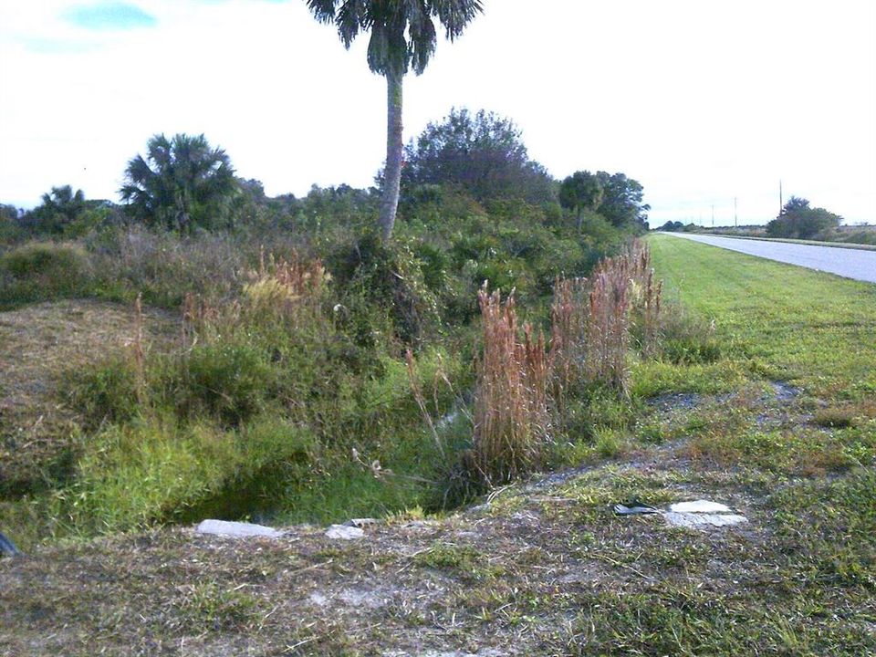 En Venta: $55,000 (0.87 acres)